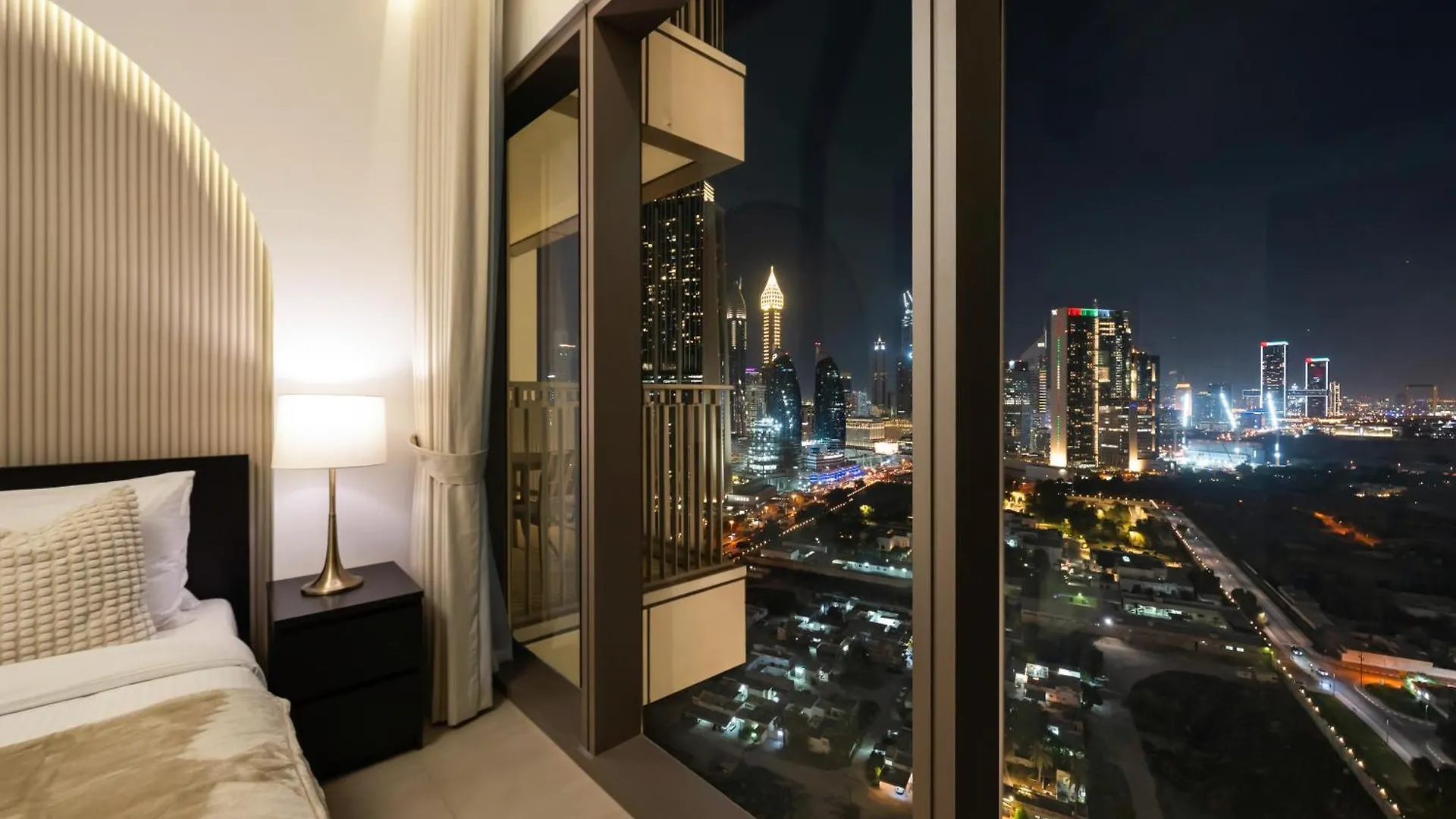 Lux 3Br Maid With Burj View Dubai Mall Connect Apartment