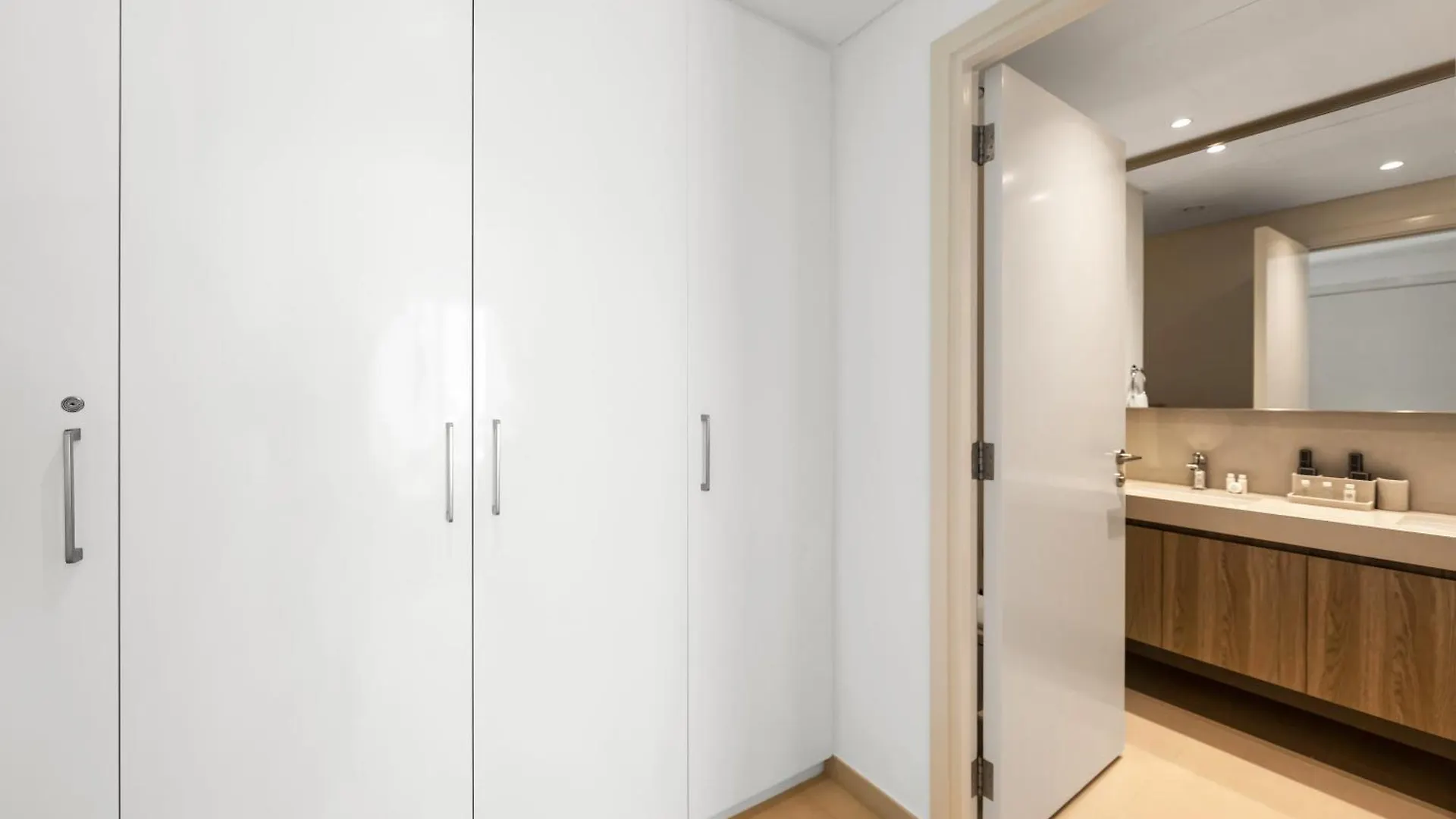 Διαμέρισμα Lux 3Br Maid With Burj View Dubai Mall Connect