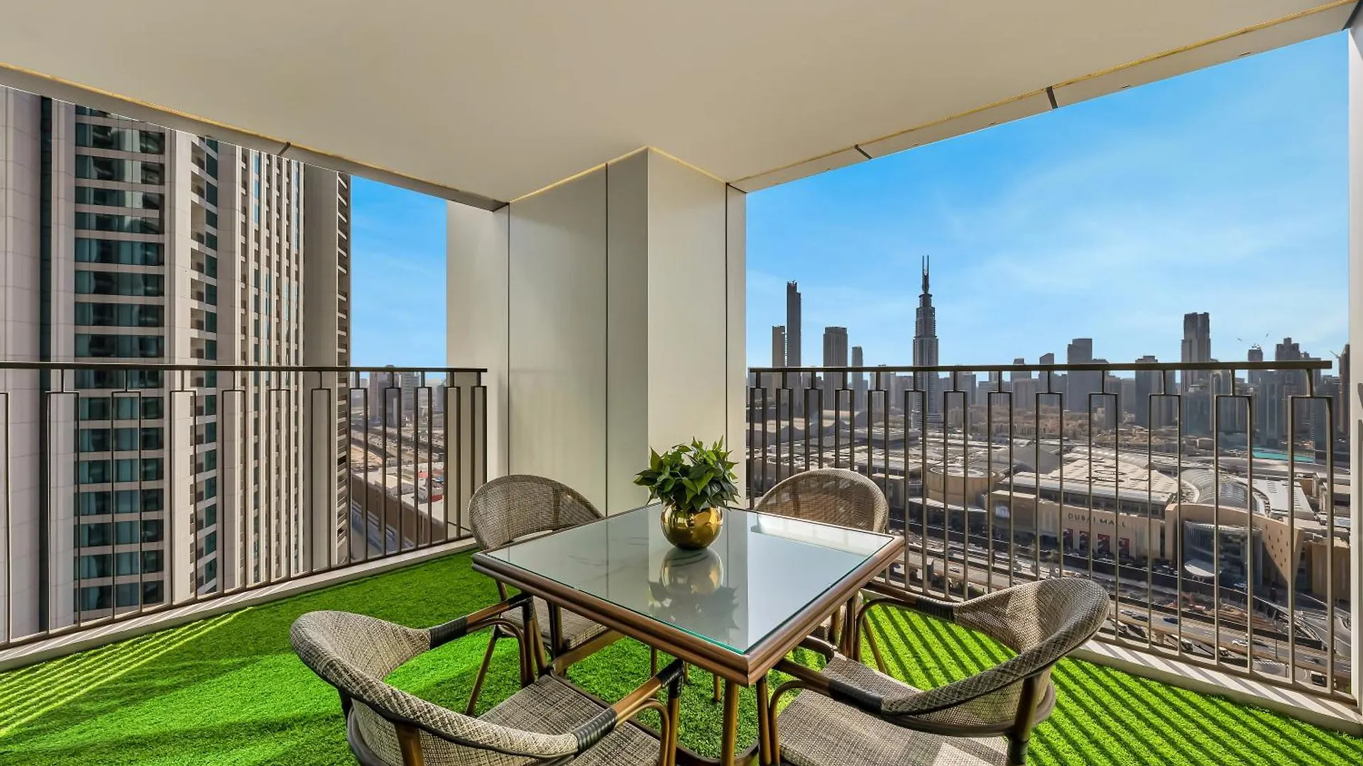 Lux 3Br Maid With Burj View Dubai Mall Connect Apartment